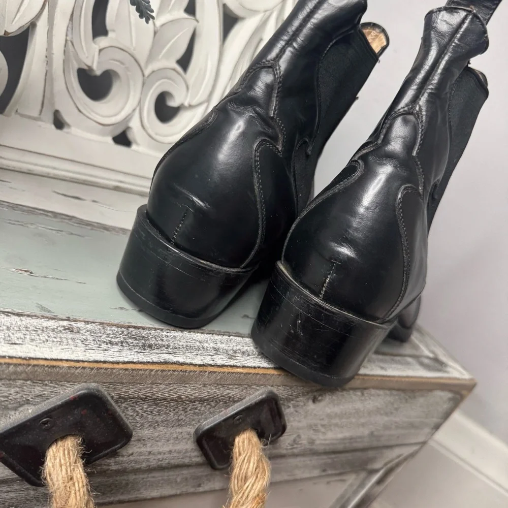 VINTAGE Western Pointed Toe Pull On Ankle Cowboy Boot Size 8.5EE Rodeo